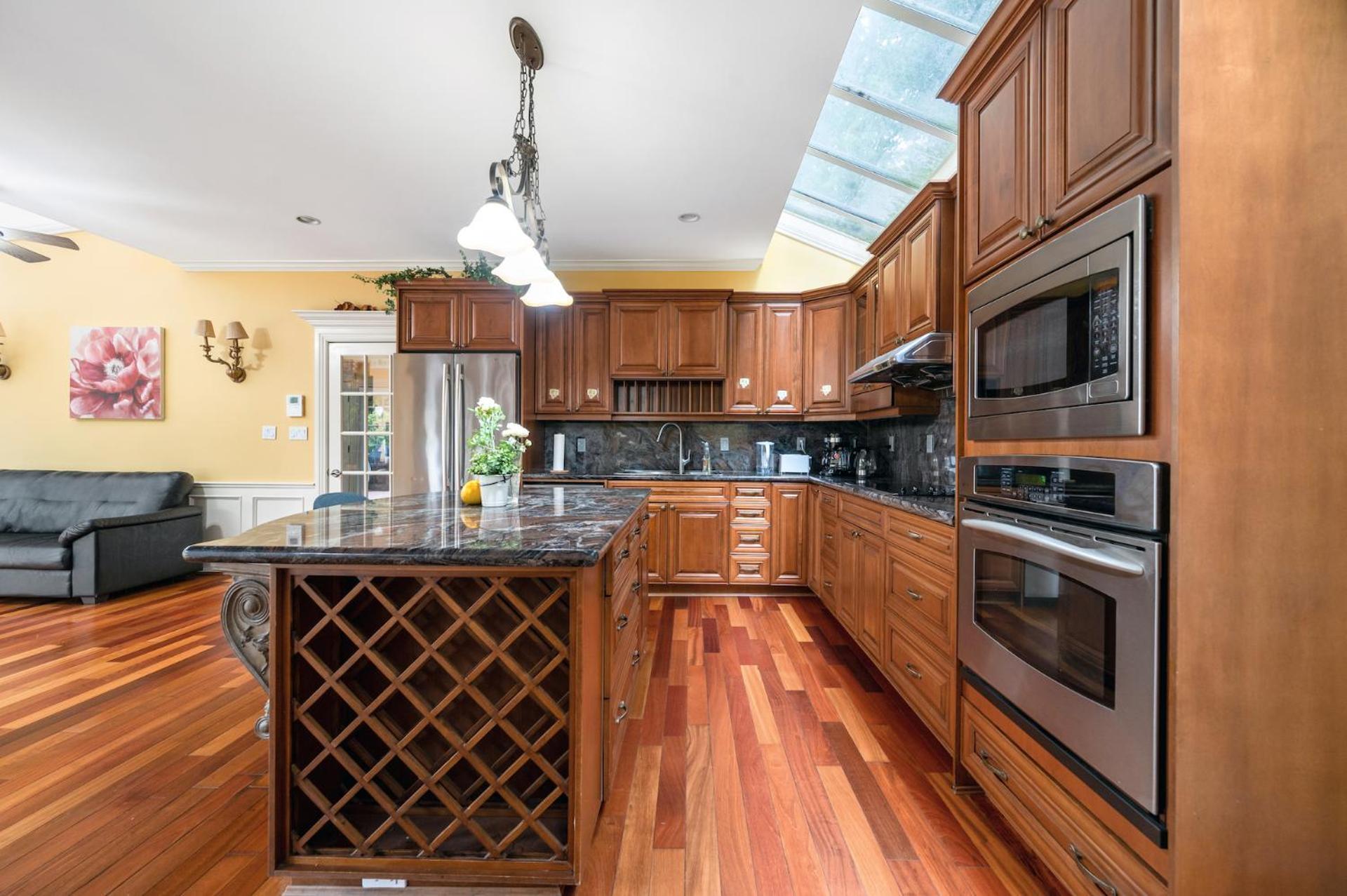 Charming Retreat On Cypress Street, Your Home Away From Home Vancouver Bagian luar foto
