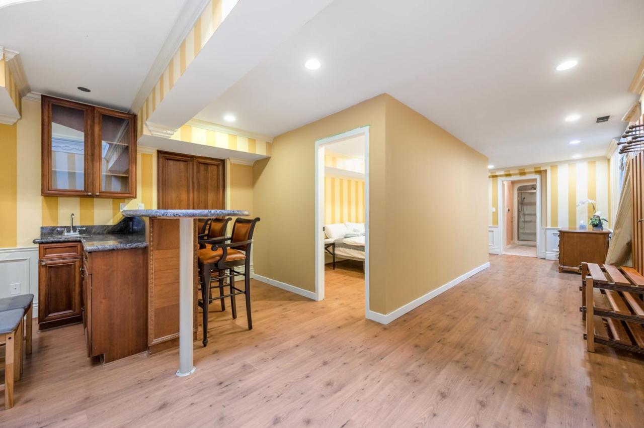 Charming Retreat On Cypress Street, Your Home Away From Home Vancouver Bagian luar foto
