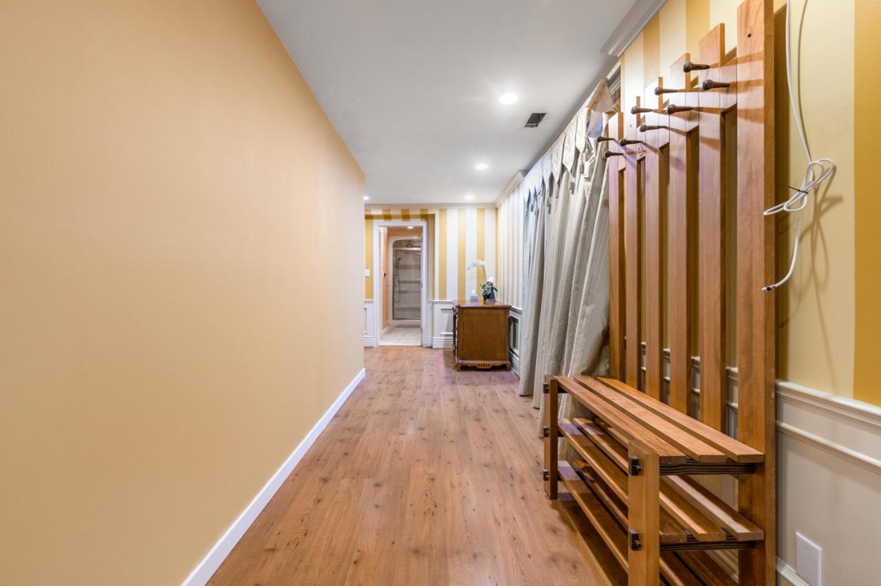 Charming Retreat On Cypress Street, Your Home Away From Home Vancouver Bagian luar foto