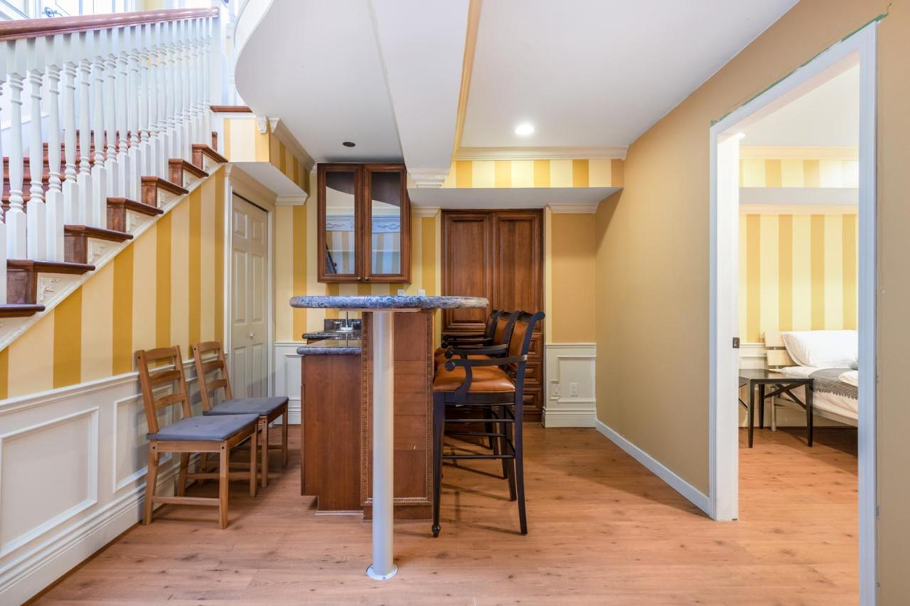 Charming Retreat On Cypress Street, Your Home Away From Home Vancouver Bagian luar foto