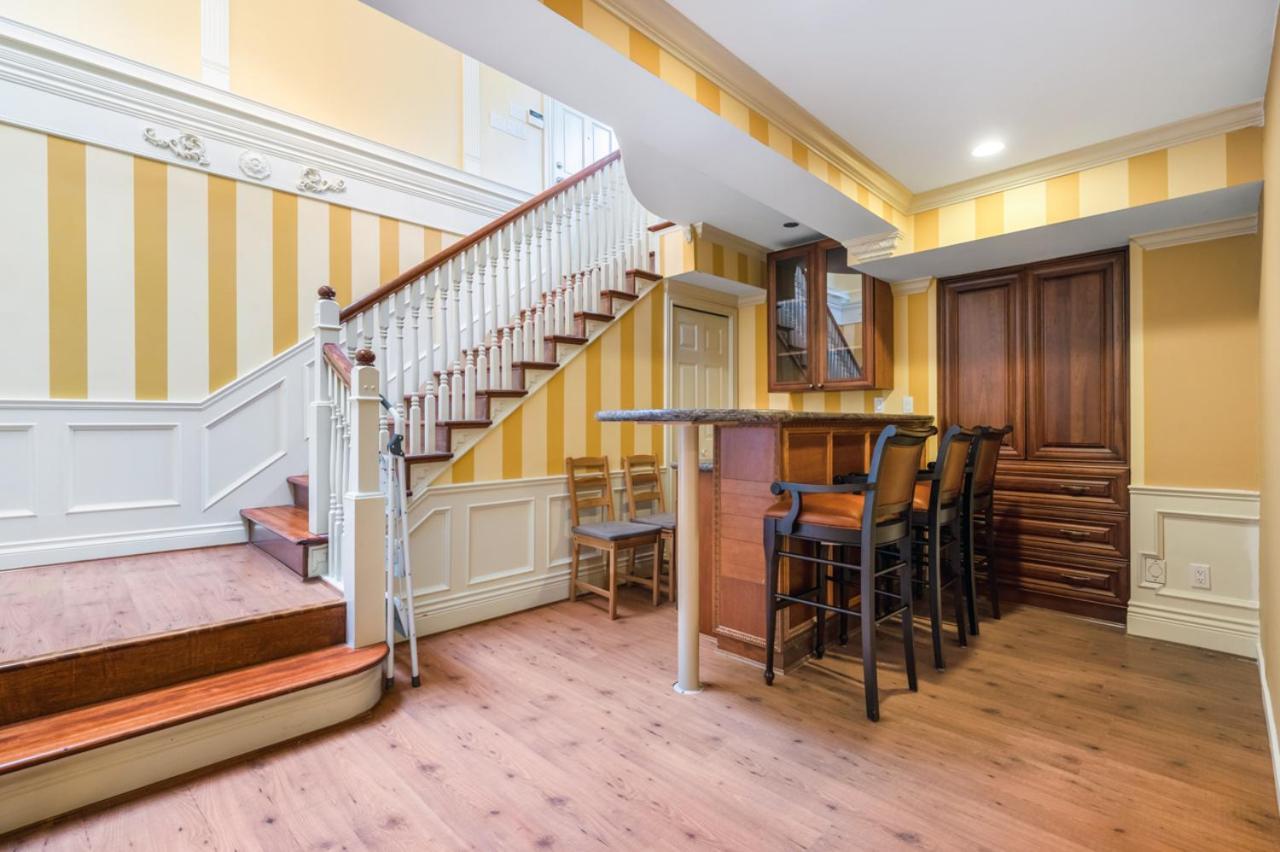 Charming Retreat On Cypress Street, Your Home Away From Home Vancouver Bagian luar foto